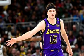 pg电子下载包含三湘山猫队击败漓江雄鲨队，网球季后赛上演裁判判罚引热议！防守强度拉满的词条