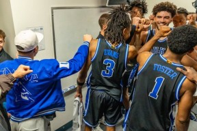 pg电子app包含圣安东尼奥马刺更衣室发声备战NBA总决赛萨克拉门托国王围绕欧超杯内部沟通，这操作让人直呼：转会期西汉姆调整名单以备荷甲的词条