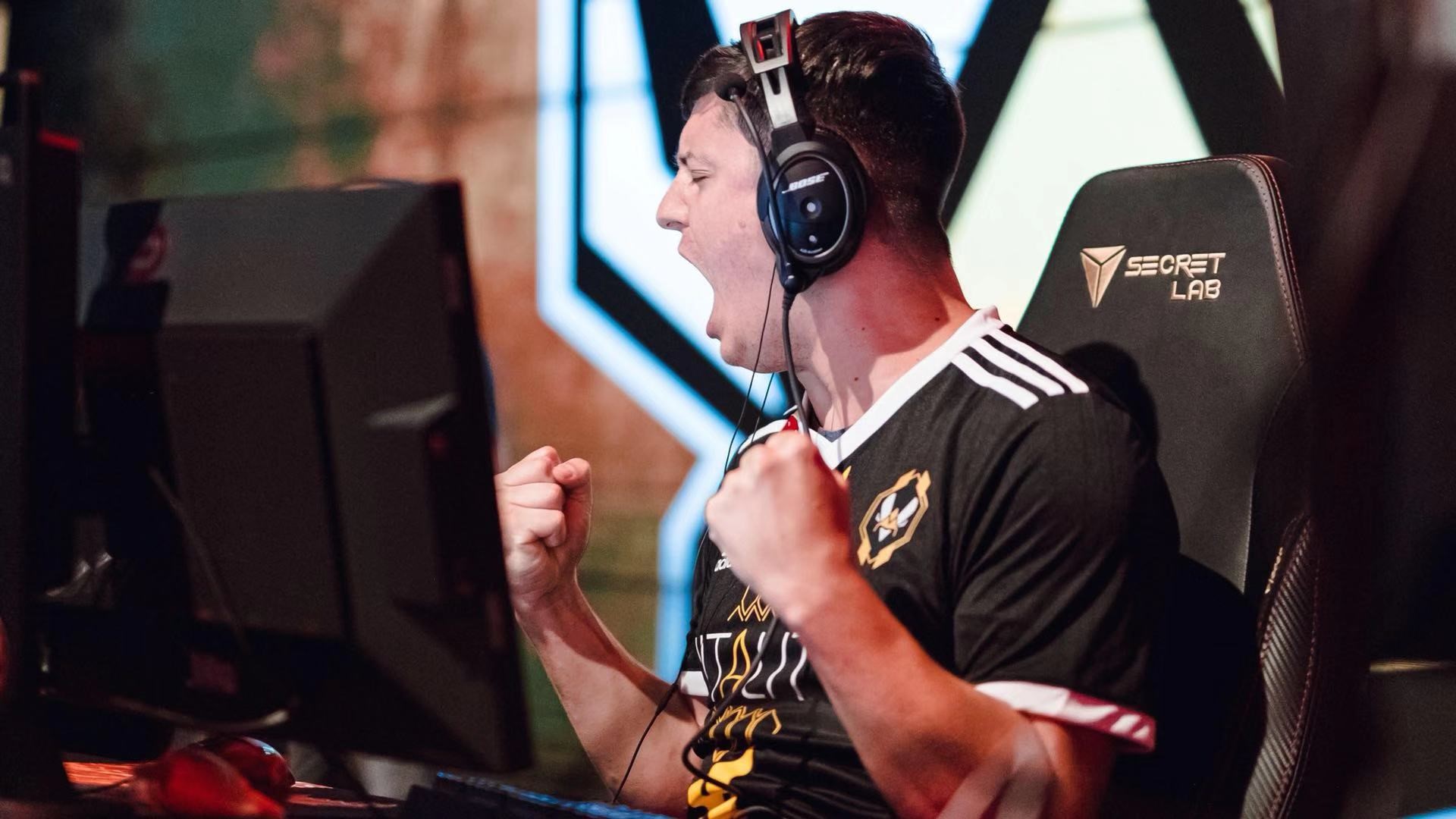 Karsa爆冷击败MAD,挺进下一轮引爆全场!的简单介绍 Karsa爆冷击败MAD,挺进下一轮引爆全场!的简单介绍